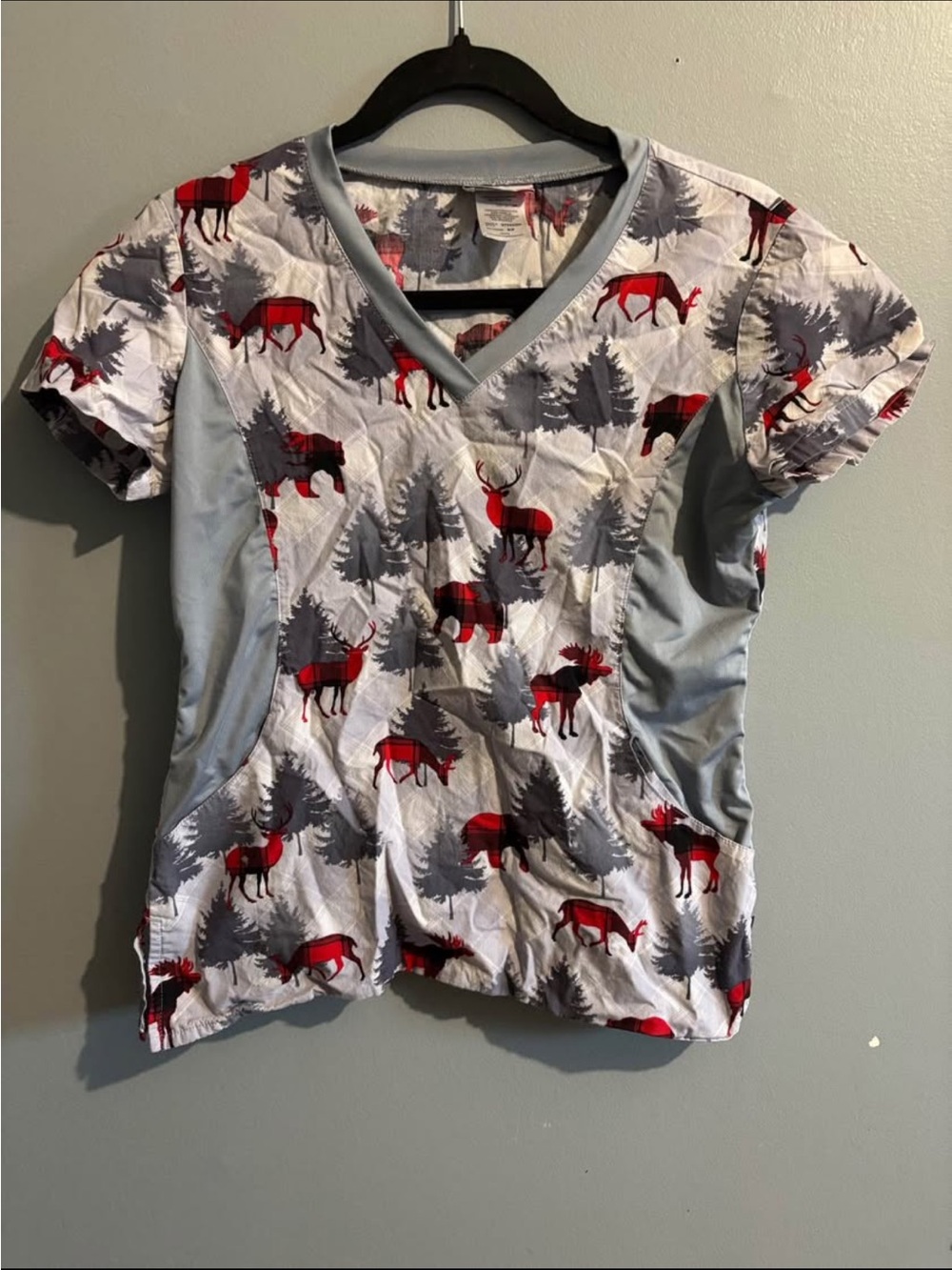 Women’s Light Gray V-Neck Scrub Top with Red Moose Print